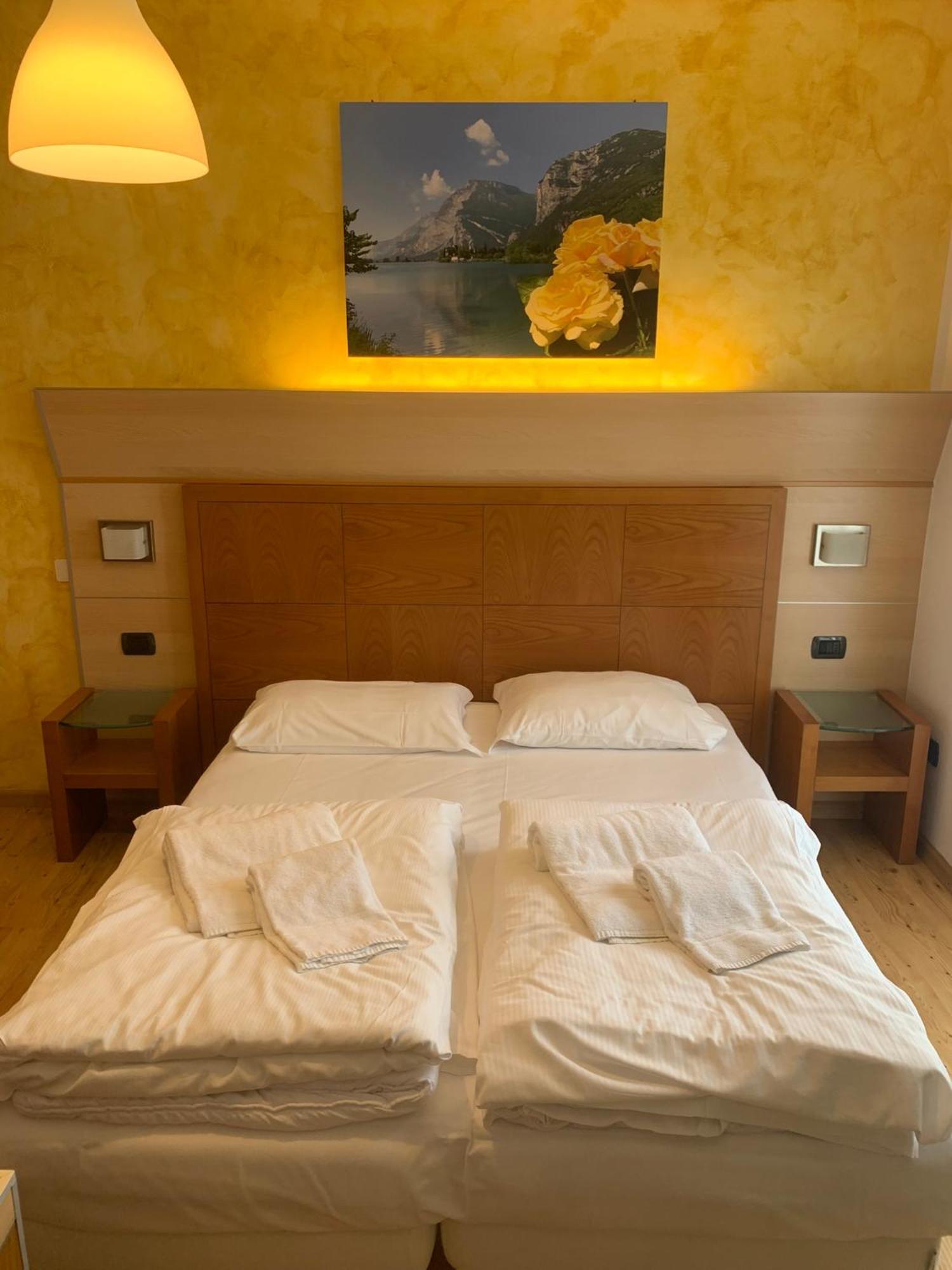 Hotel Garni Delle Rose Ceniga Extérieur photo