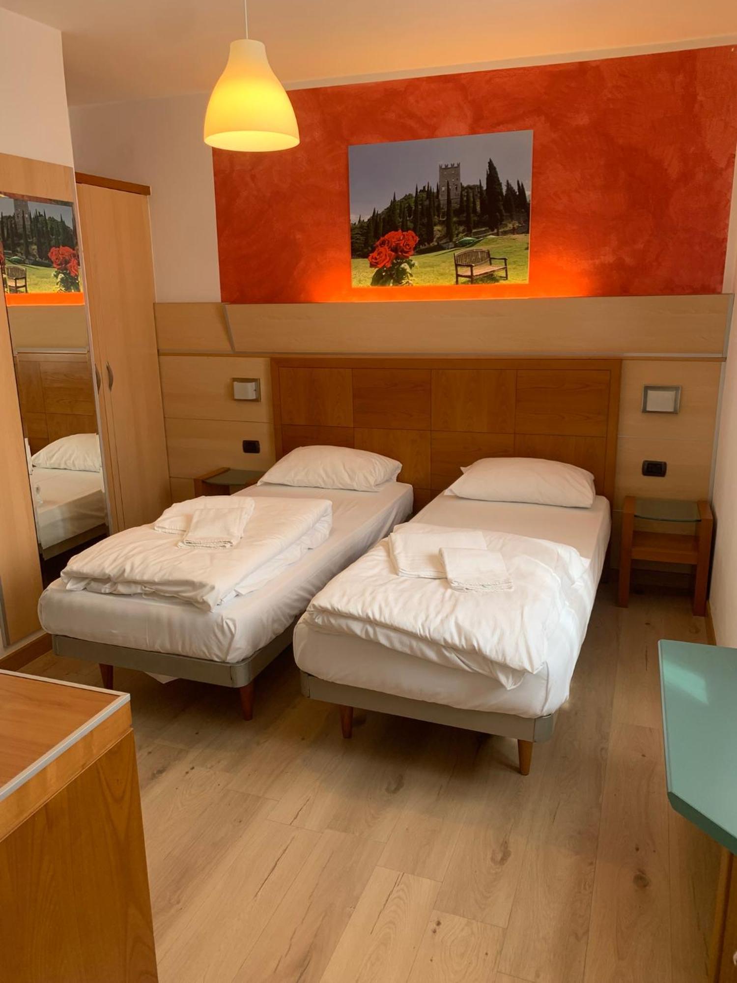 Hotel Garni Delle Rose Ceniga Extérieur photo