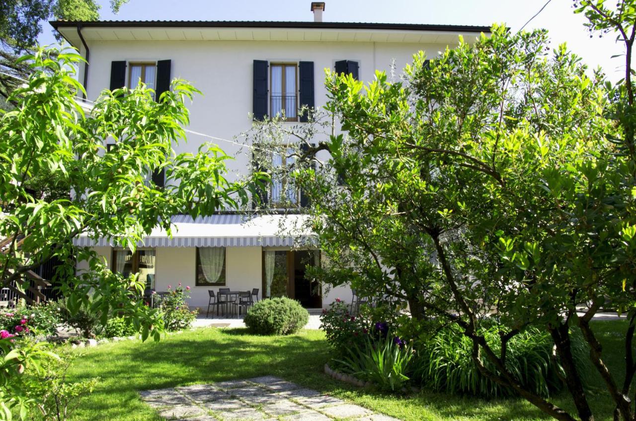 Hotel Garni Delle Rose Ceniga Extérieur photo